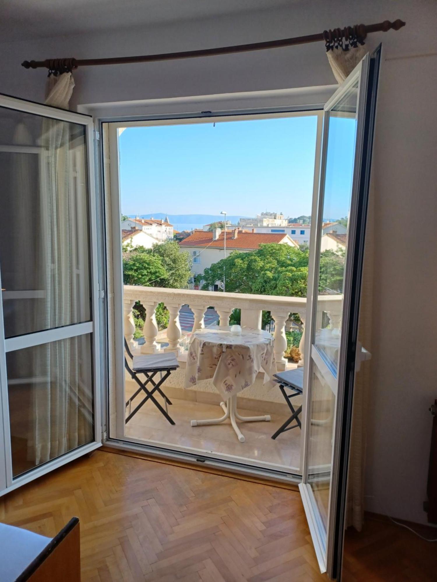 Apartments Emilija Makarska Zimmer foto