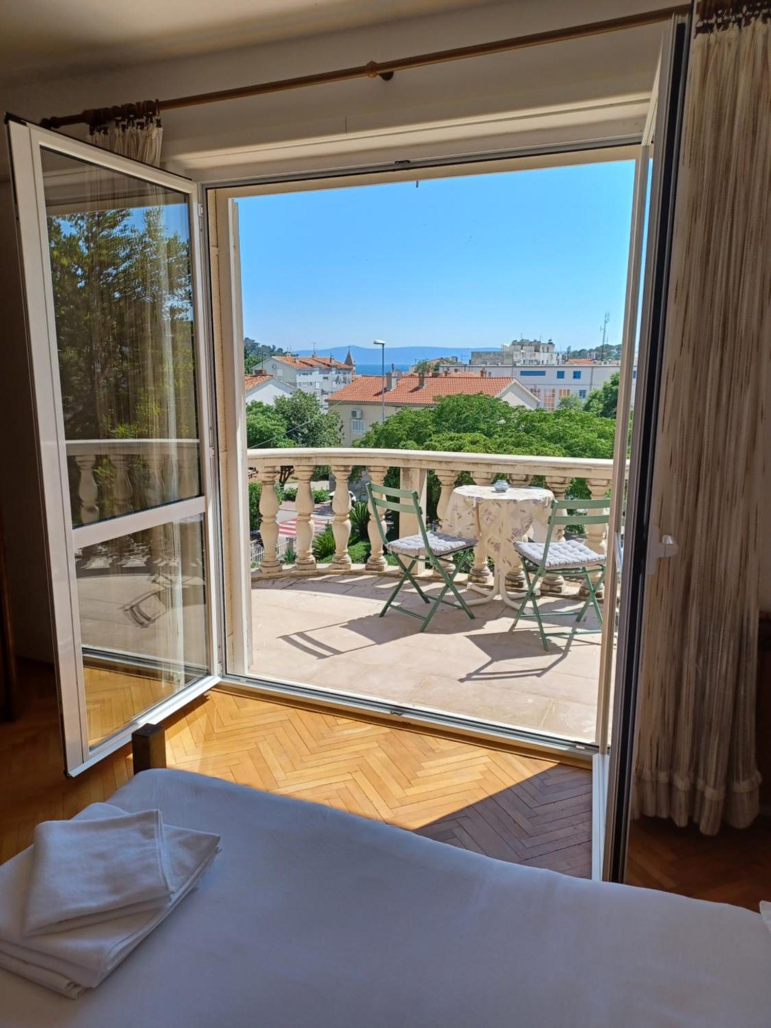 Apartments Emilija Makarska Zimmer foto