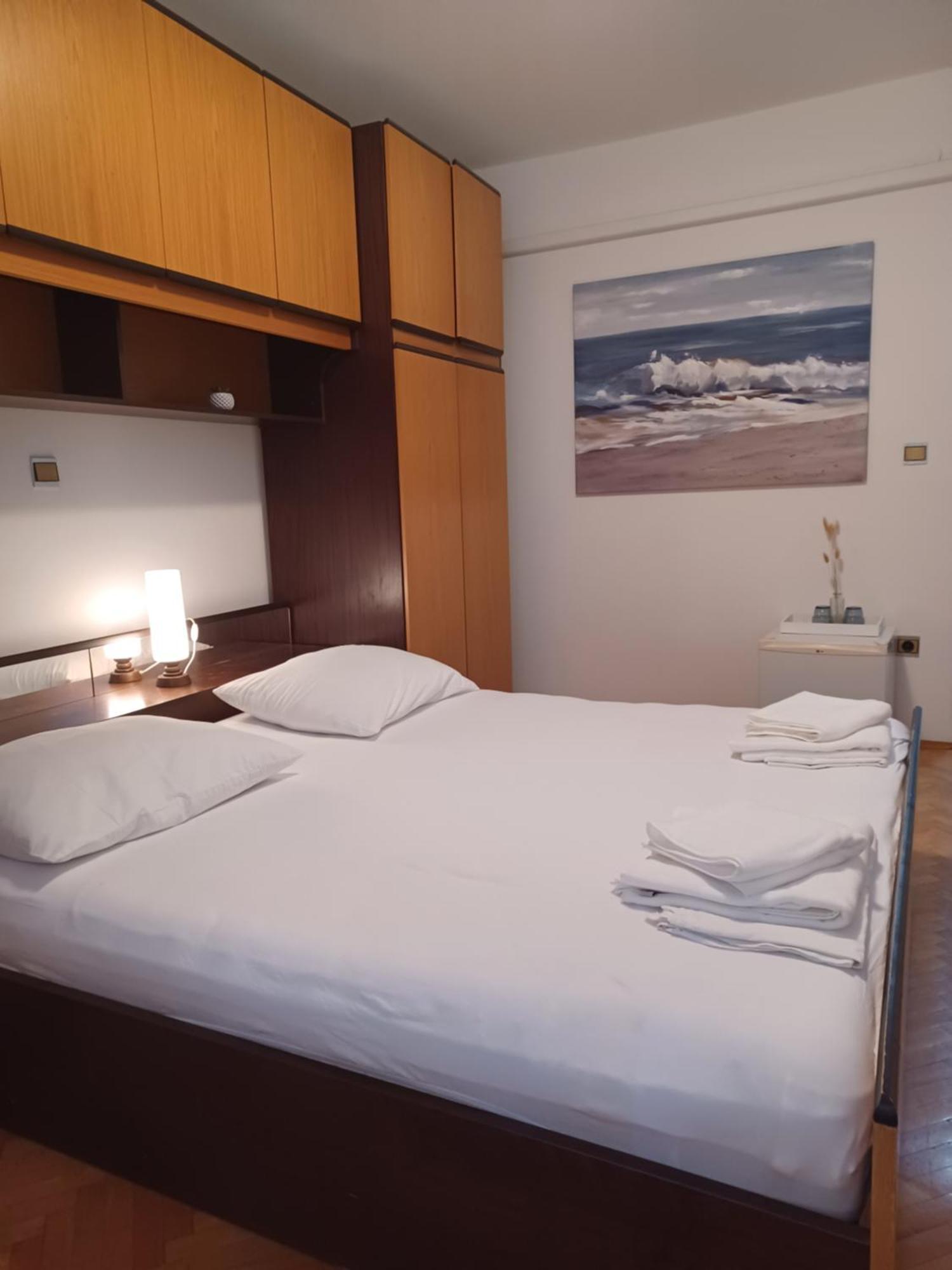 Apartments Emilija Makarska Zimmer foto