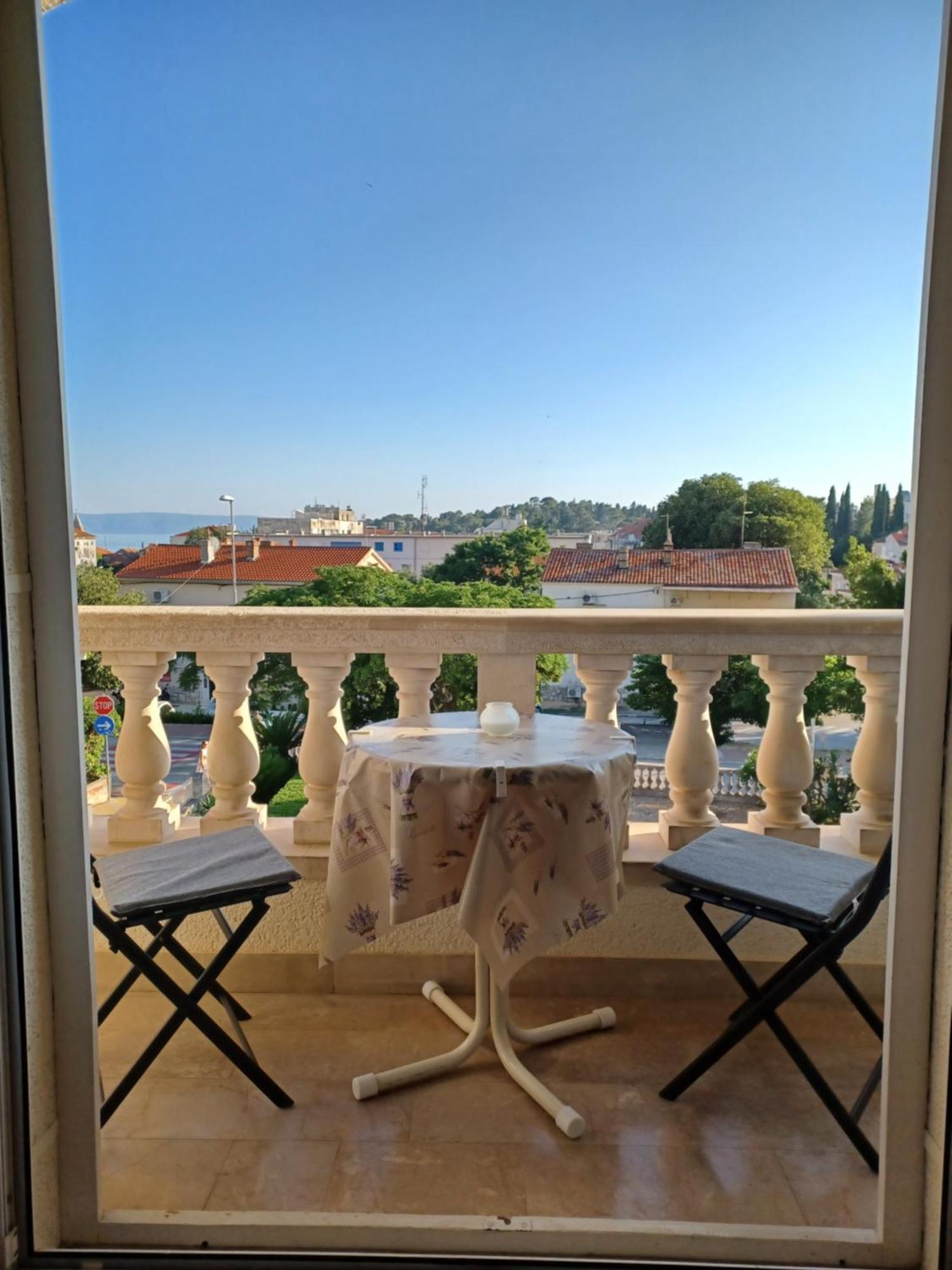 Apartments Emilija Makarska Zimmer foto